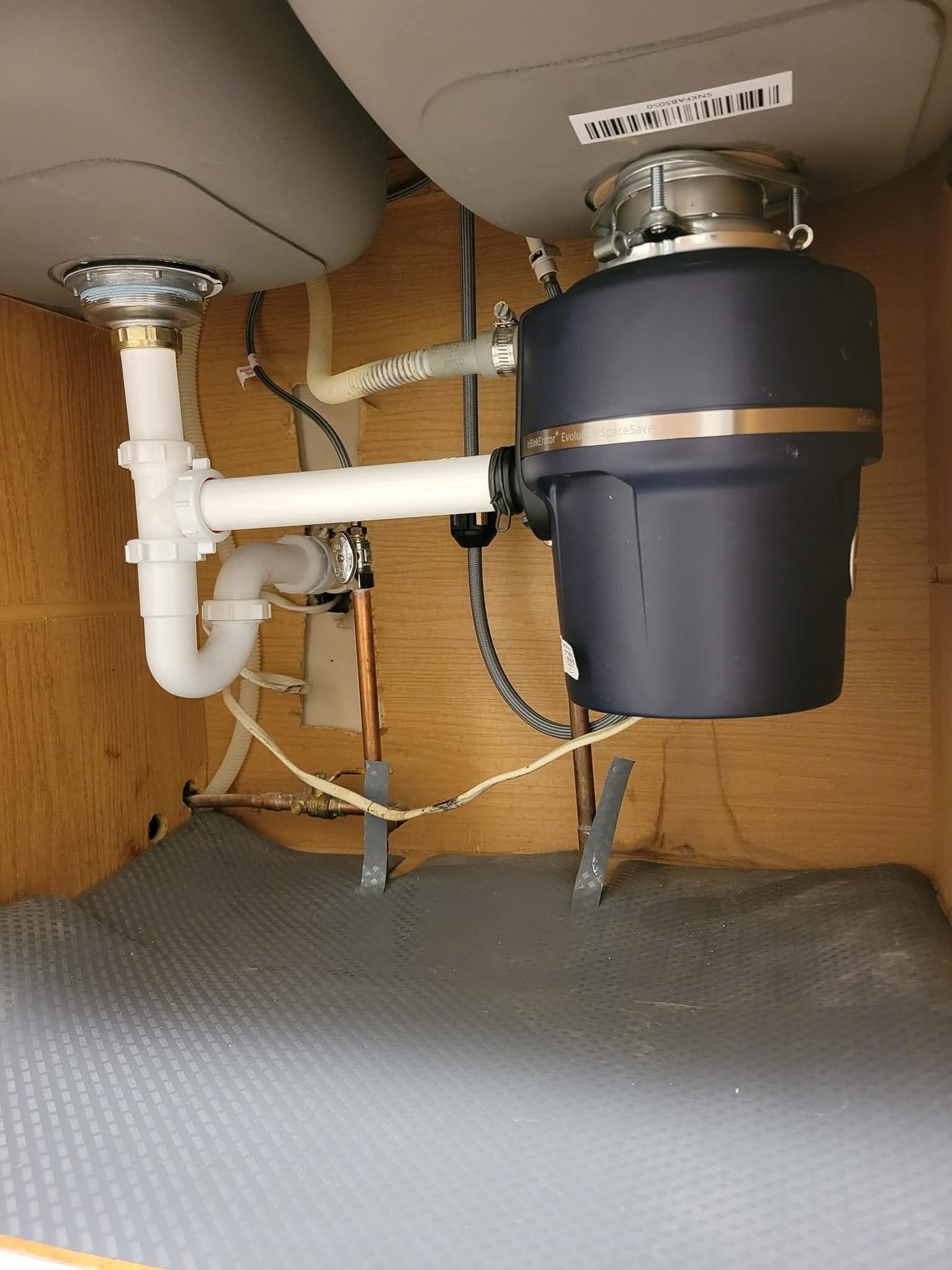 Garbage disposal install